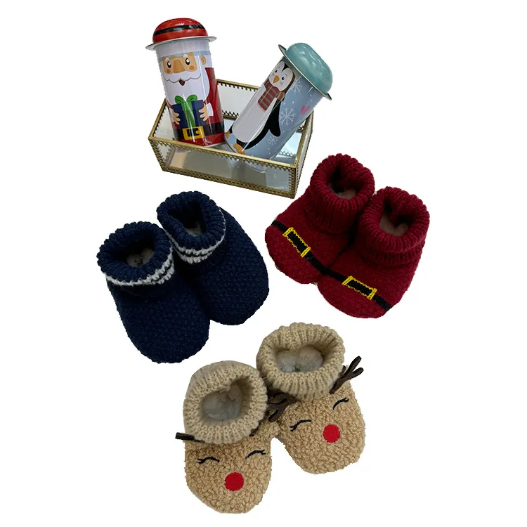 Tất hoạt hình cho bé